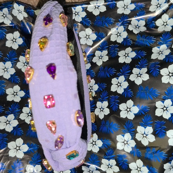 Nwt purple headband with sparkly Gems allover - Picture 4 of 5